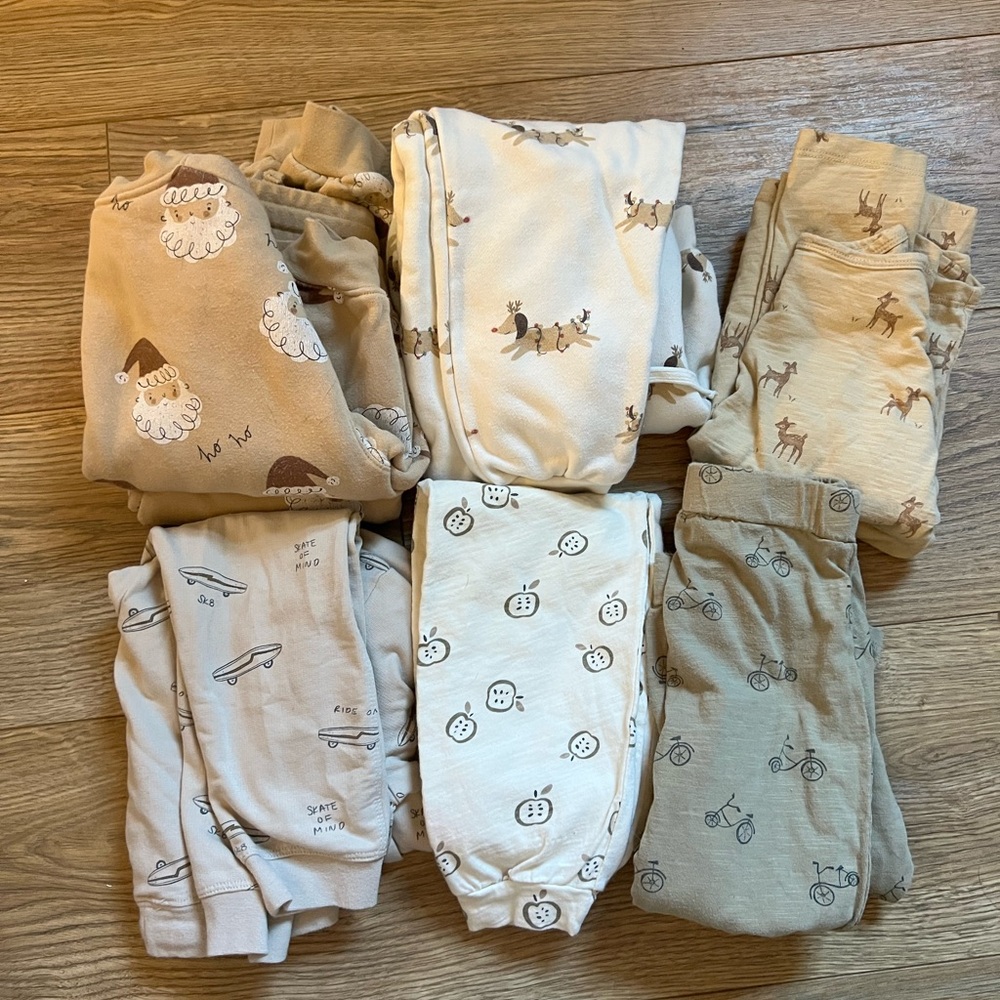 Rylee + Cru Beige Holiday Sheep Footed Pajamas